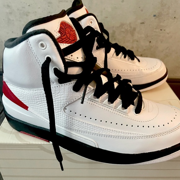 air jordan 2 retro white varsity red